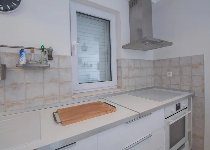 Zamarin 3 Drvenik (Split-Dalmatia)